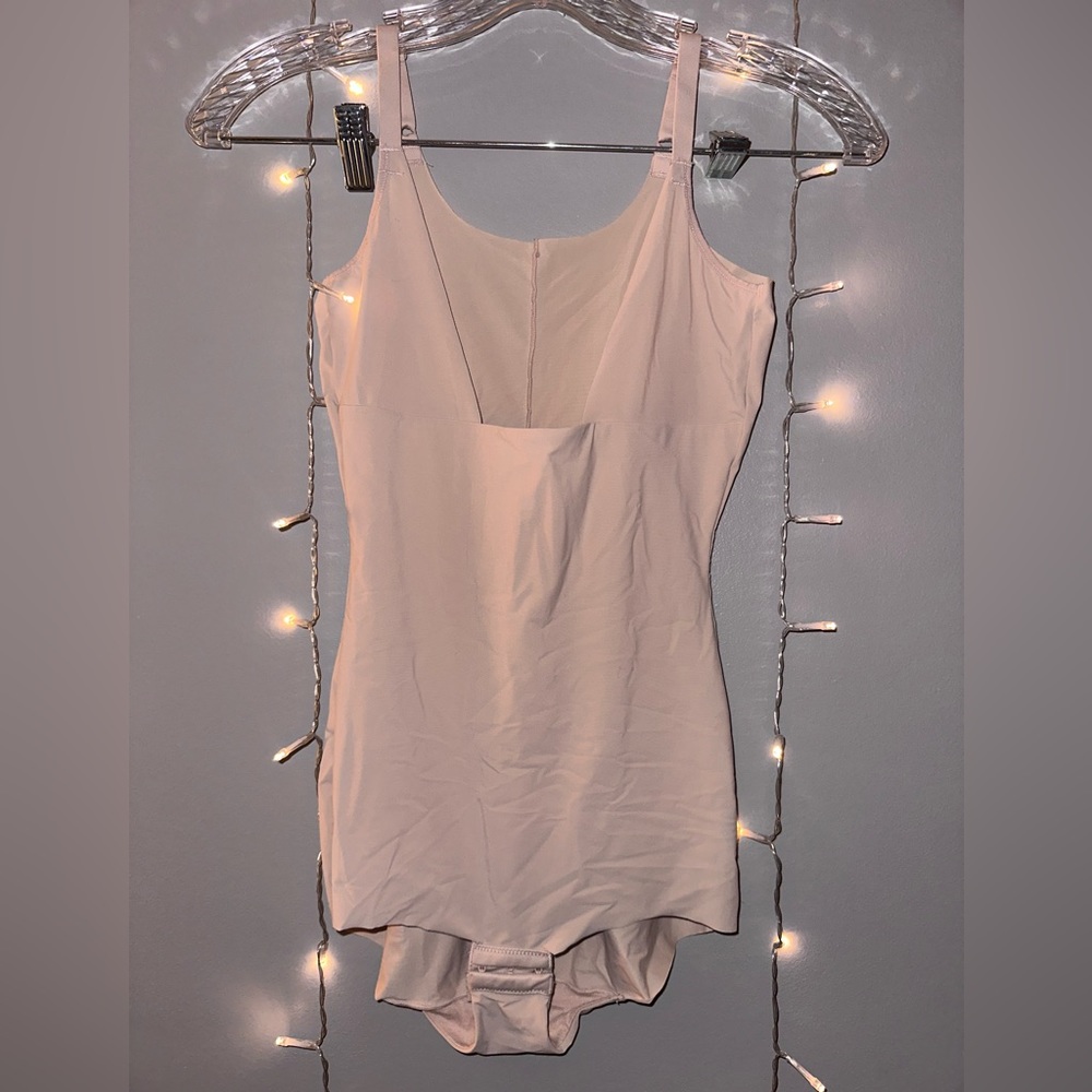 MAIDENFORM Shapewear